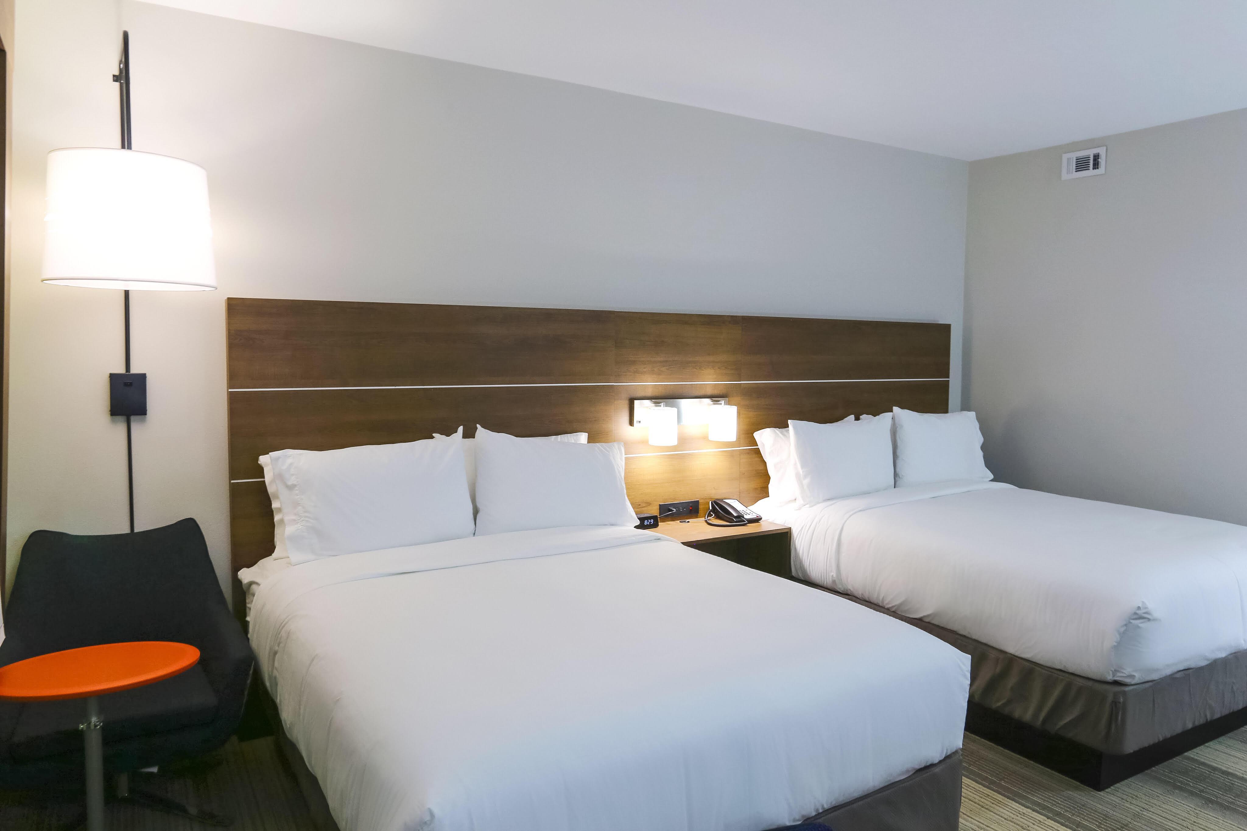 Express & - Houston Iah - Beltway 8 By Ihg
