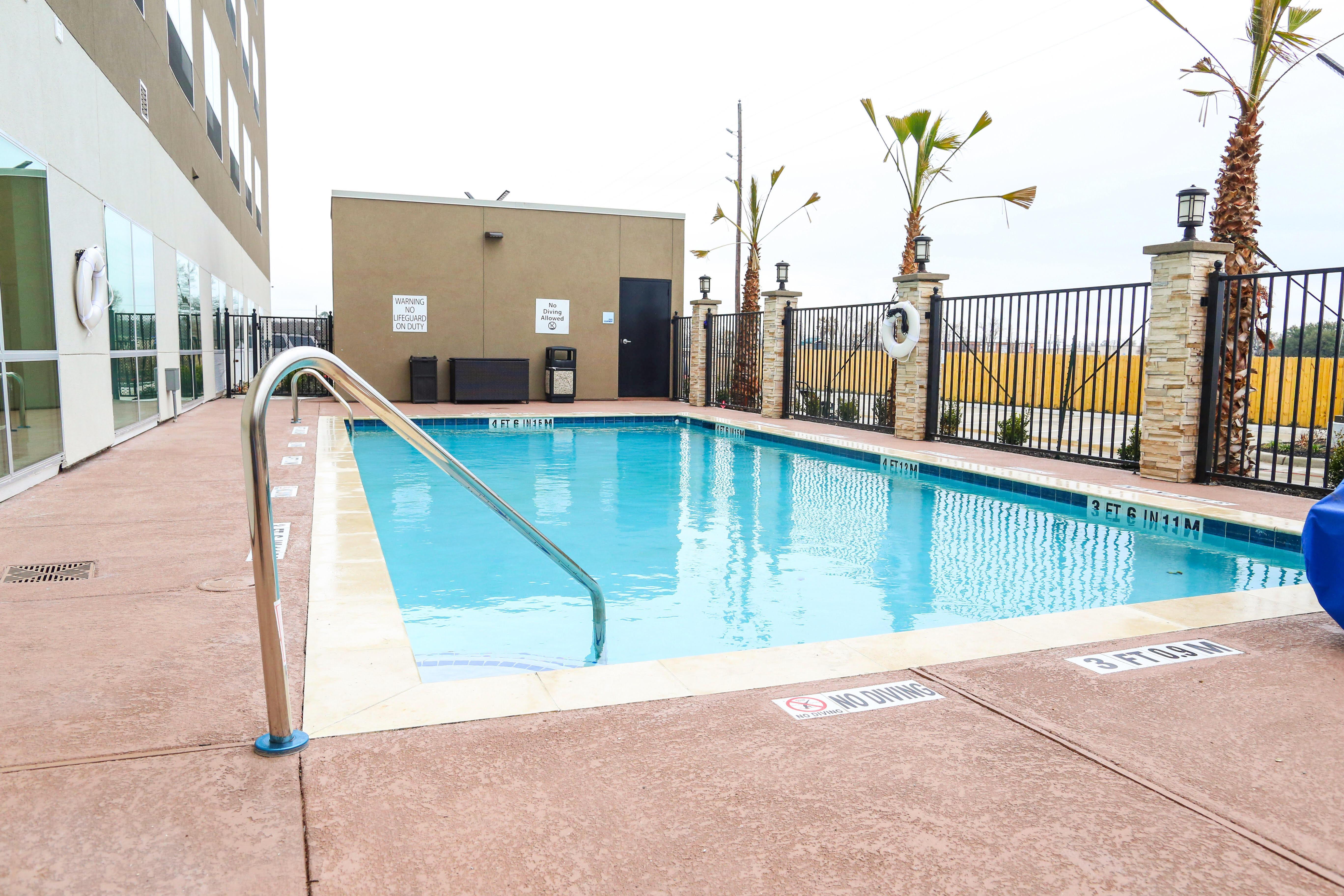 Hotel Express & - Houston Iah - Beltway 8 By Ihg
